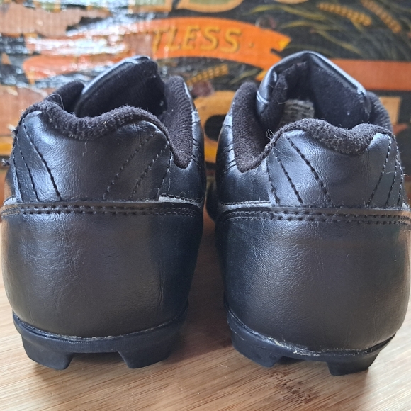 Starter Cleats, Kid Size 3, Unisex, Molded Cleats, Football, Baseball, Soccer - Picture 6 of 11